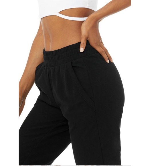Alo unwind joggers sweatpants women size small black - Picture 3 of 3